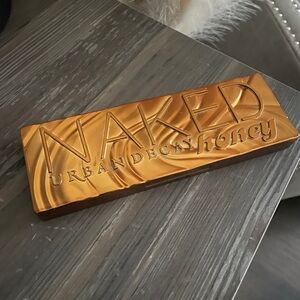 Urban Decay Naked Honey Palette in Rich Gold